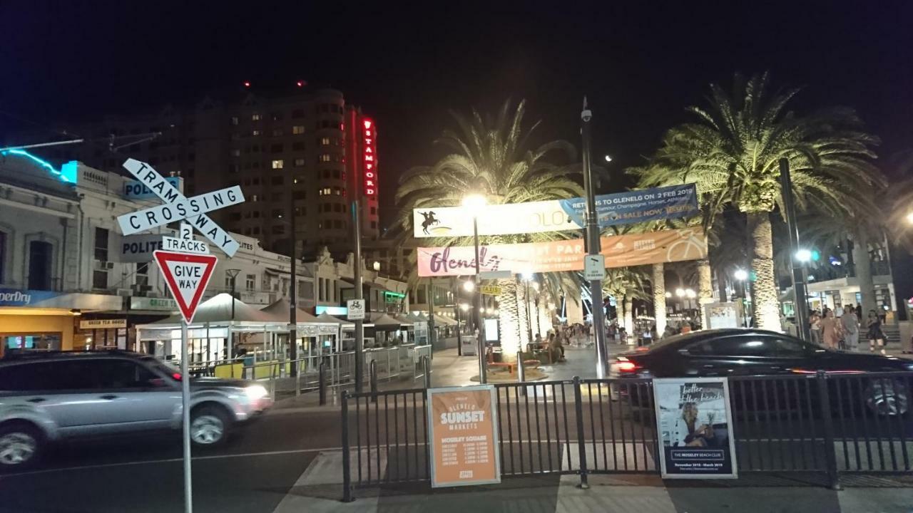 Glenelg Beach Gateway Studio Apartment エクステリア 写真
